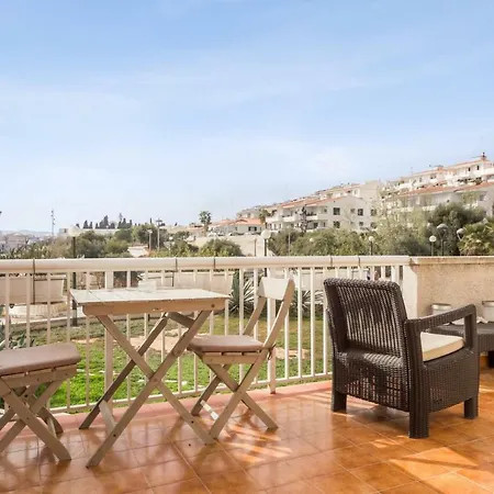 לינה וארוחת בוקר Casa Balmins